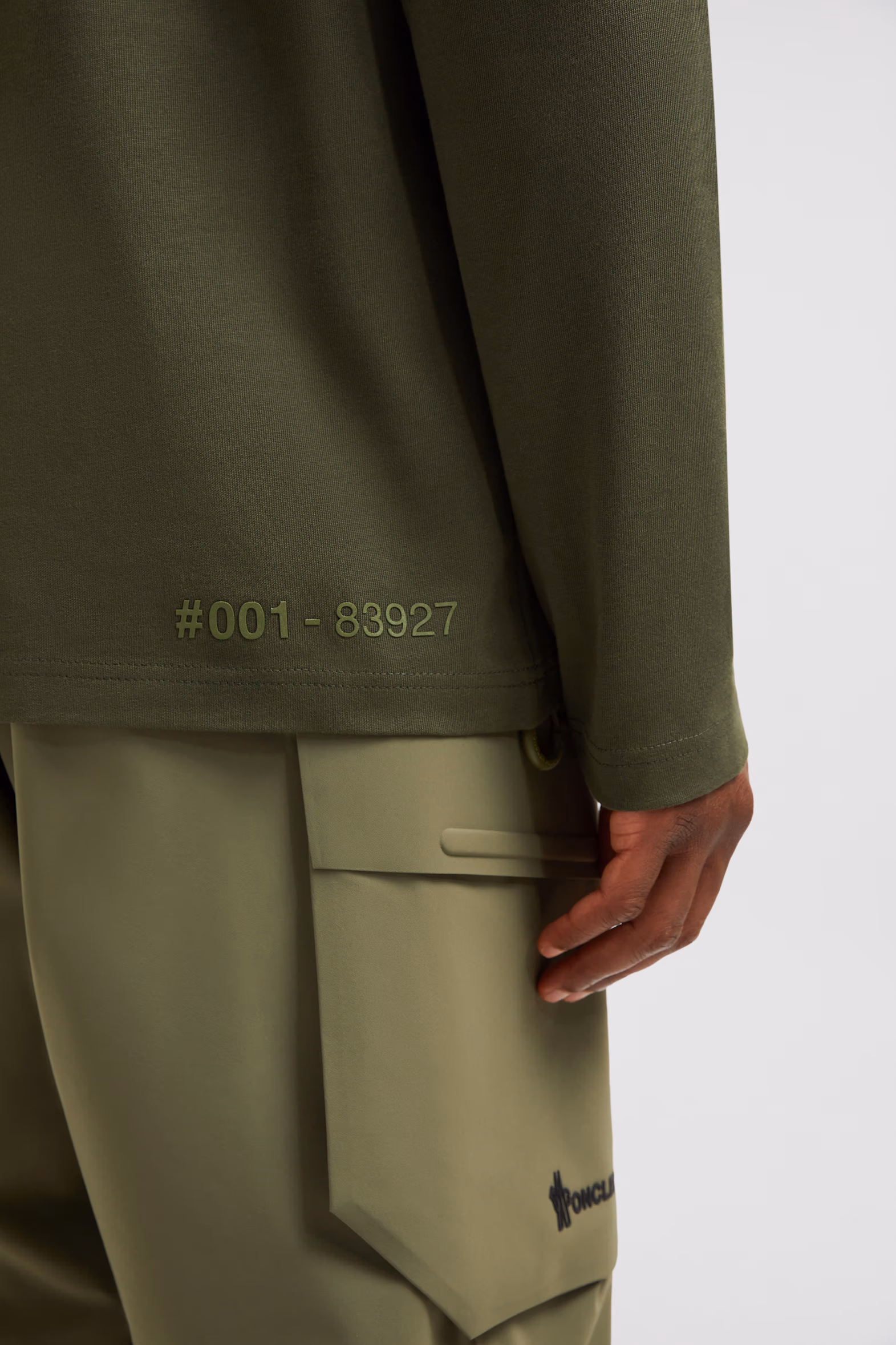 Logo Long Sleeve Cotton T-Shirt Men Olive Green Moncler 6